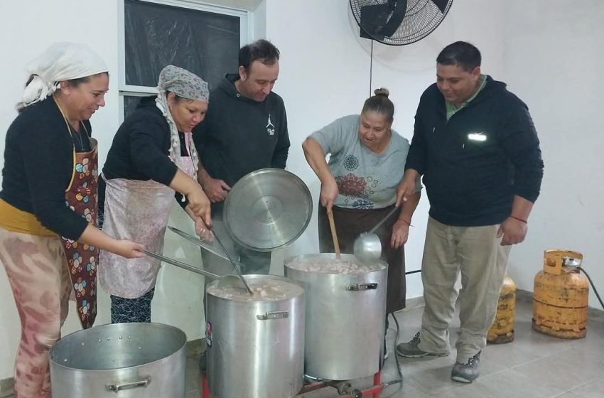  Municipalidad de Pueblo Brugo informa sobre el locro del 25 de mayo