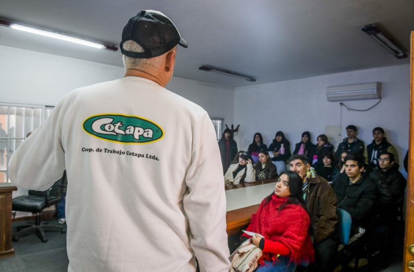  Estudiantes recorrieron COTAPA, en una actividad especial por el cumpleaños de la ciudad