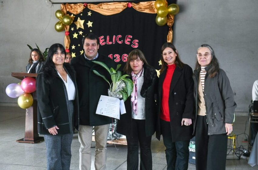  Senado: La Escuela Manuel Belgrano de Paraná celebró sus 136 años