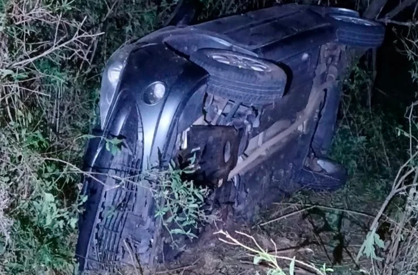  Urdinarrain: Cinco heridos tras choque y vuelco en Ruta 20 uno de los  conductores estaba alcoholizado