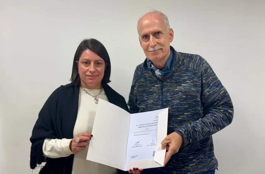  Advierten sobre los peligros del tabaquismo Radio Diputados entrevisto al médico Guillermo Saucedo