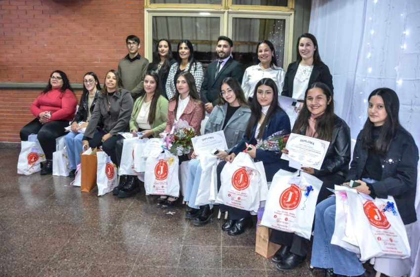  Aluani participó en la graduación de nuevos profesionales claves para el desarrollo entrerriano