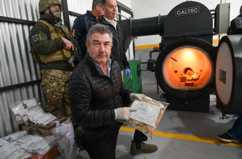  La Provincia quemó más de 23 kilos de drogas en La Paz