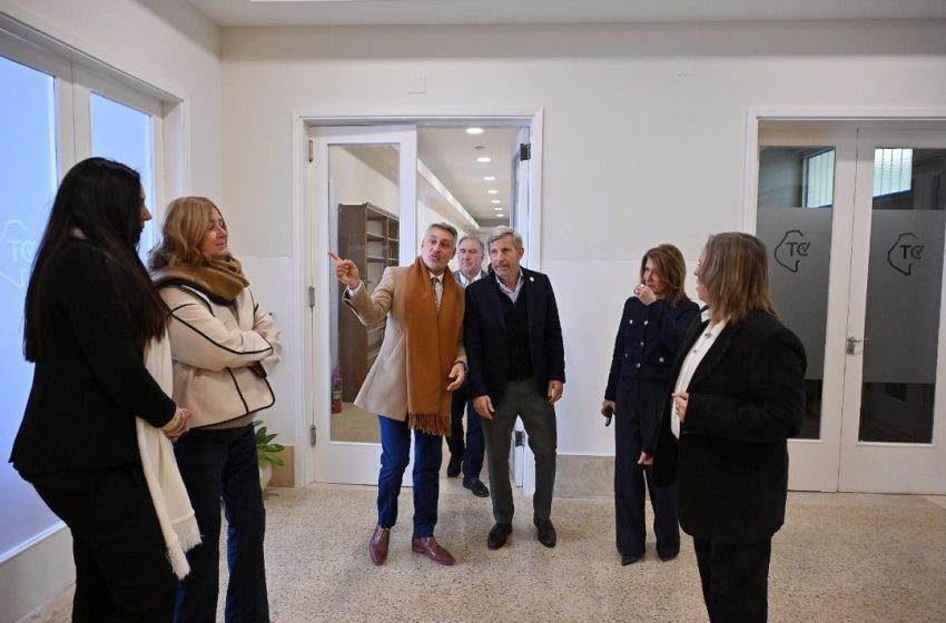  Frigerio visitó las renovadas instalaciones del Tribunal de Cuentas