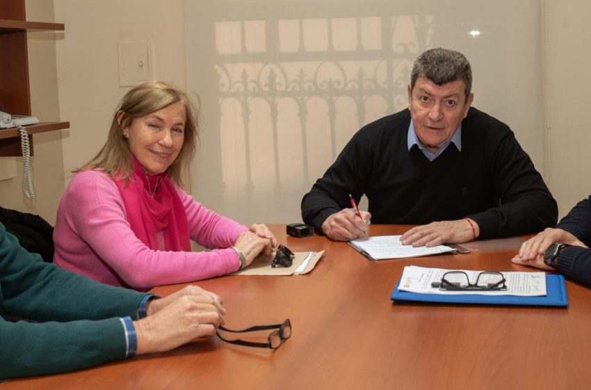  El IAPV y el Colegio de Escribanos avanzan en la regularización dominial de grupos habitacionales