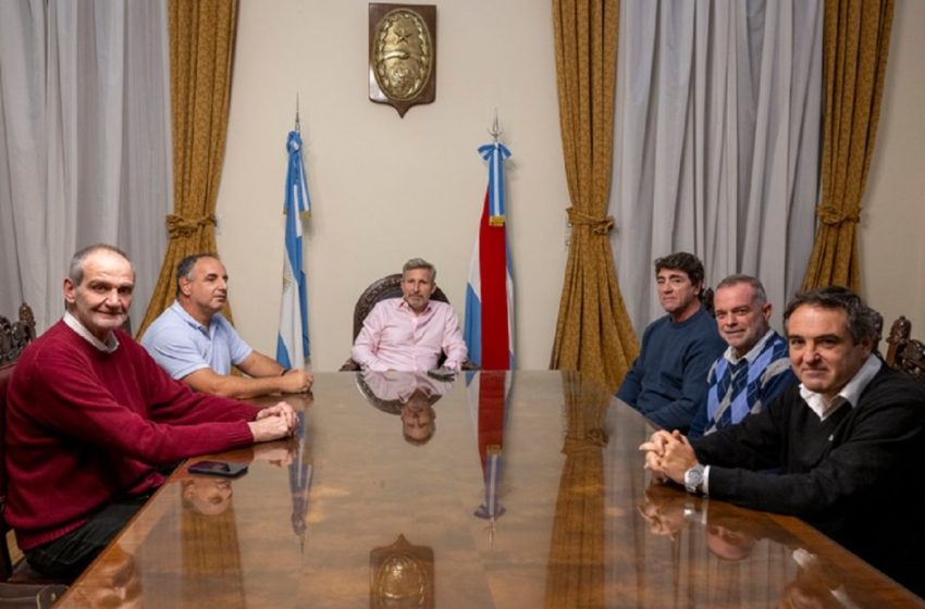  Frigerio se reunió con autoridades del rugby entrerriano por la organización del Seven de la República