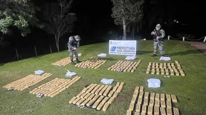  Impactante: Hallaron más 200 kilos de droga en el Río Paraná