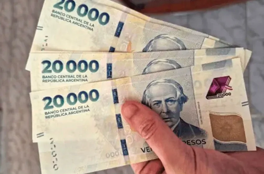  Federación: Detienen a una mujer por intentar cambiar billetes falsos piden estar alertas