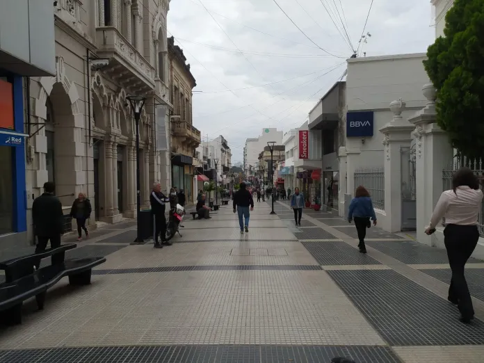  Proponen eliminar cinco tasas municipales para comercios e industrias en Paraná