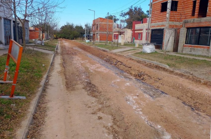  Comenzó  la  pavimentación de la trama vial de barrios del IAPV en Concepción del Uruguay