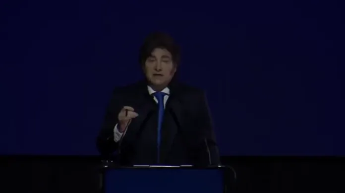  “Les resulta divertido votar cualquier tipo de estupideces”, dijo Javier Milei sobre el Congreso