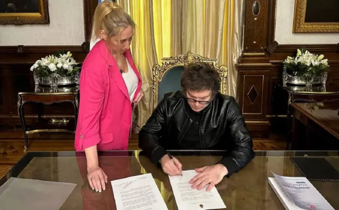  Boletín oficial: Nación vetó oficialmente las leyes de aumento a jubilados y emergencia en discapacidad