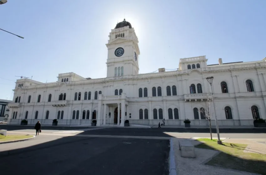  Se promulgó la Ley de Sostenibilidad de la Deuda Pública