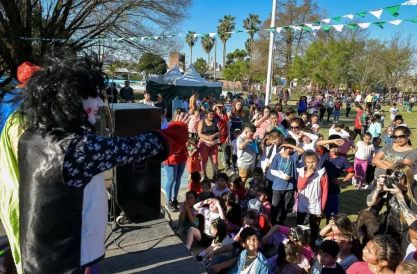  Las Infancias de Paraná festejaron su día con juegos, música y merienda compartida en barrio El Sol