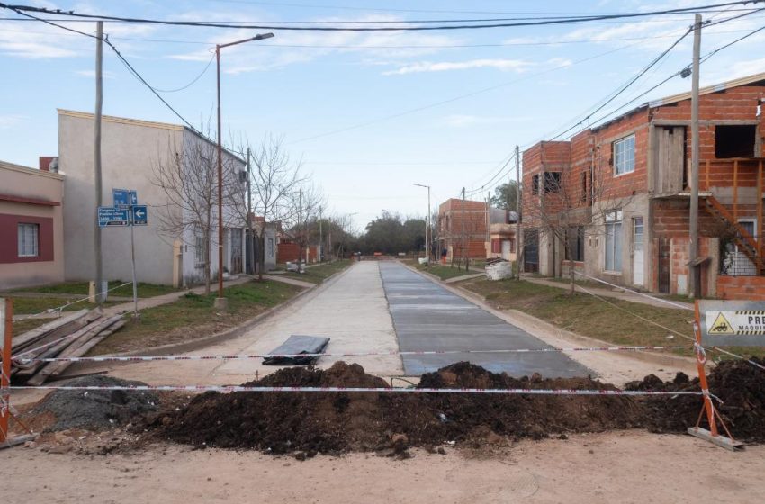  Avanza importante obra de pavimento en Concepción del Uruguay