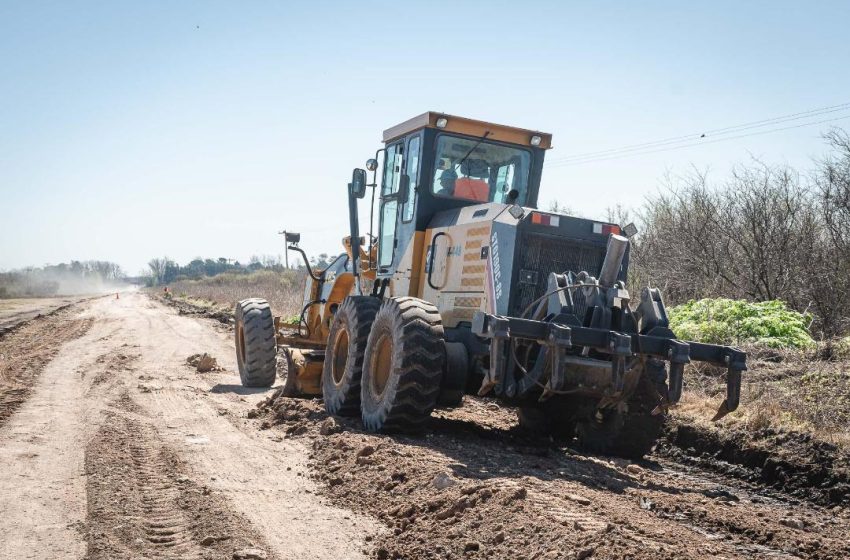  Continúan las mejoras en caminos productivos de la provincia