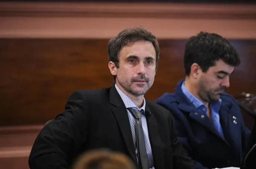  El que rompe, paga: Proyecto de Rossi busca que los camiones de otras provincias financien las rutas entrerrianas