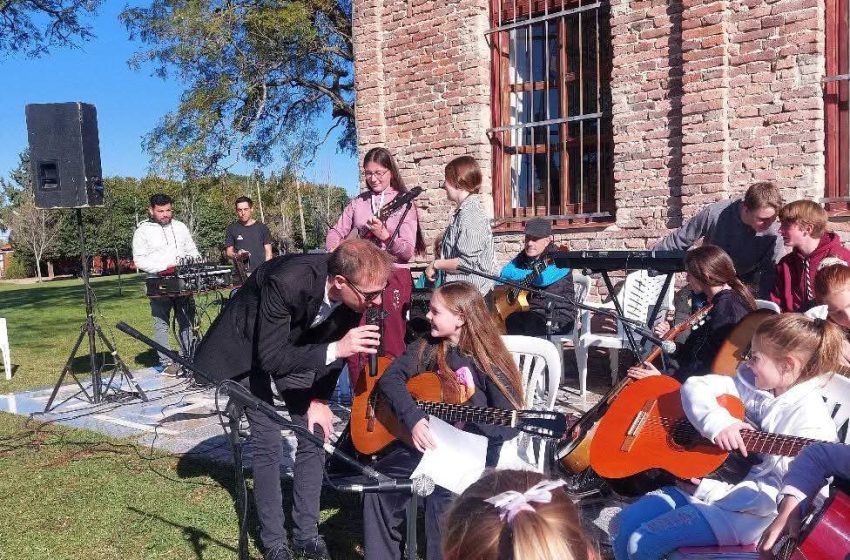  Comuna de Aldea Spatzenkutter: Exitoso cierre del concurso literario y fotográfico “Postales de mi Aldea”