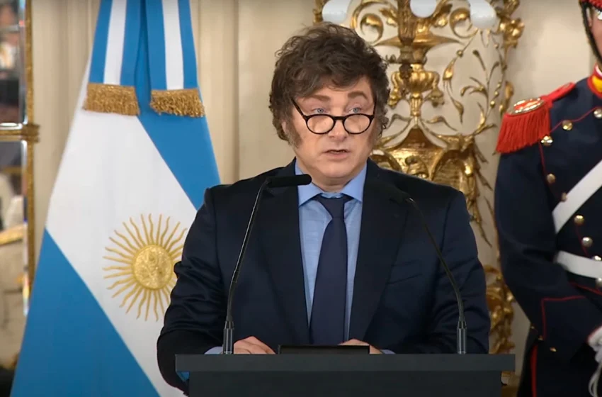  Milei ratificó el rumbo: “No nos moveremos ni un milímetro del programa económico”