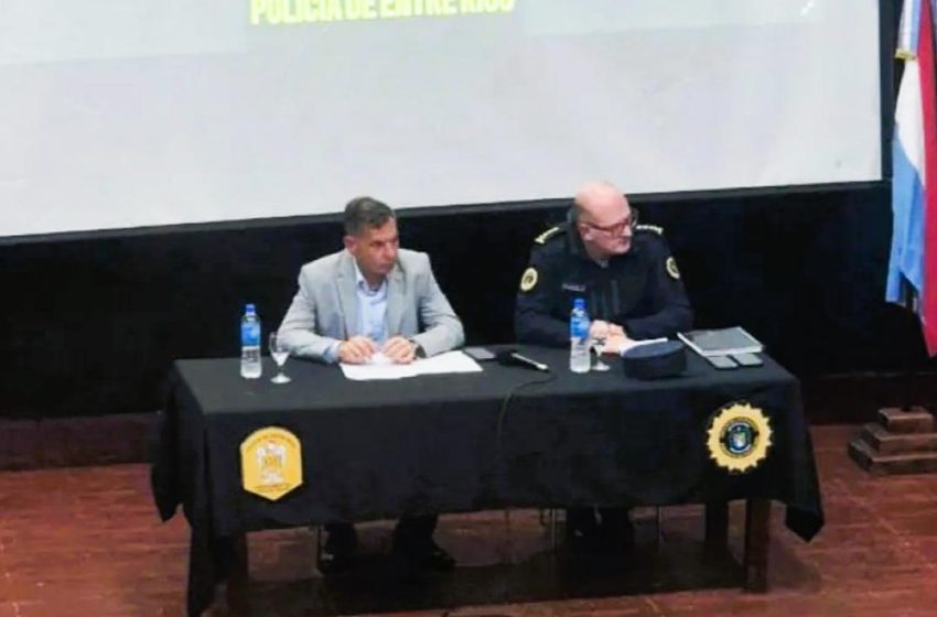  Autoridades de la Policía de Entre Ríos visitaron San Salvador